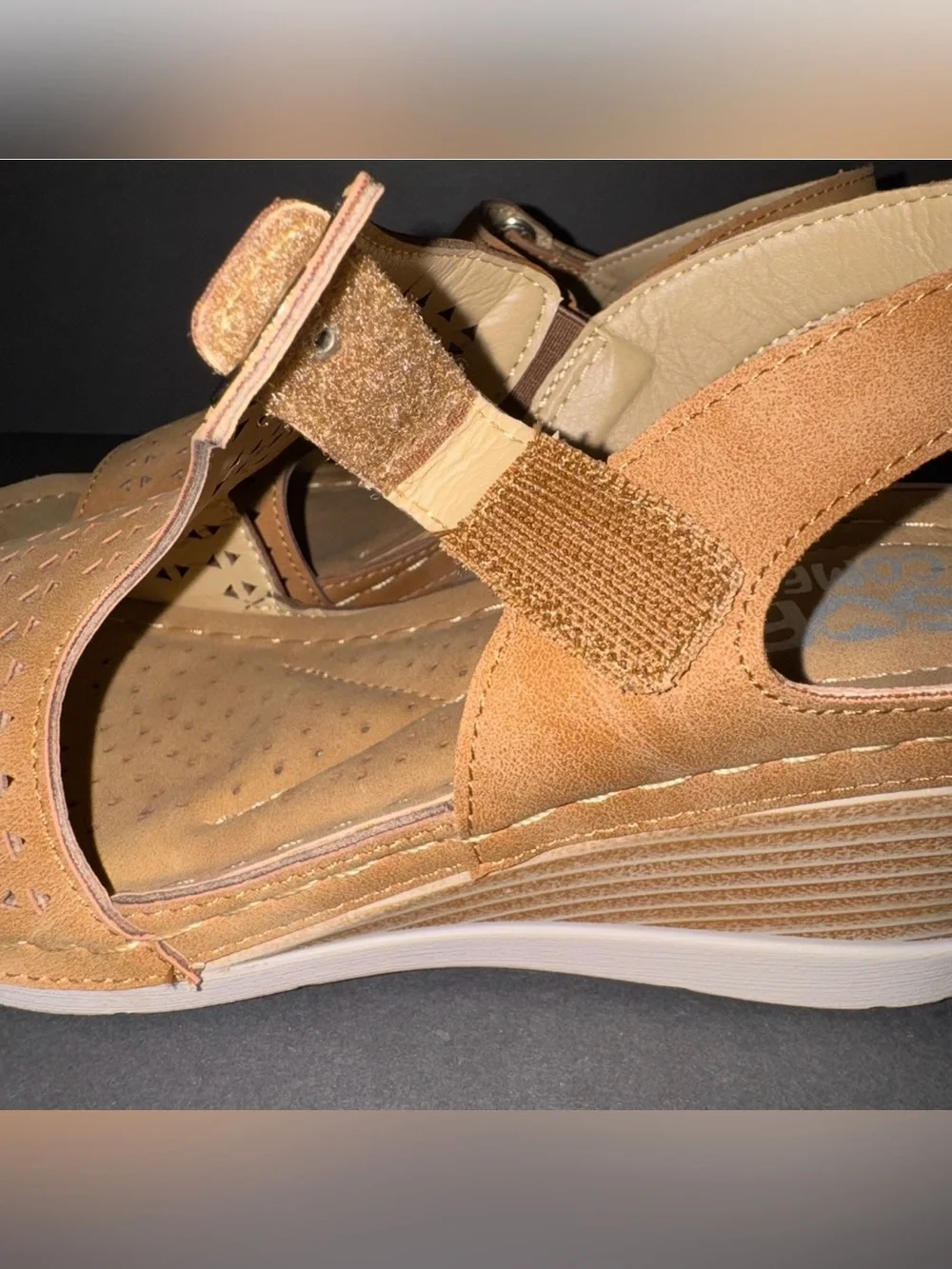 Caramel Tan Faux Nubuck Perforated Detail Comfort Wedge Sandals, Sz 8